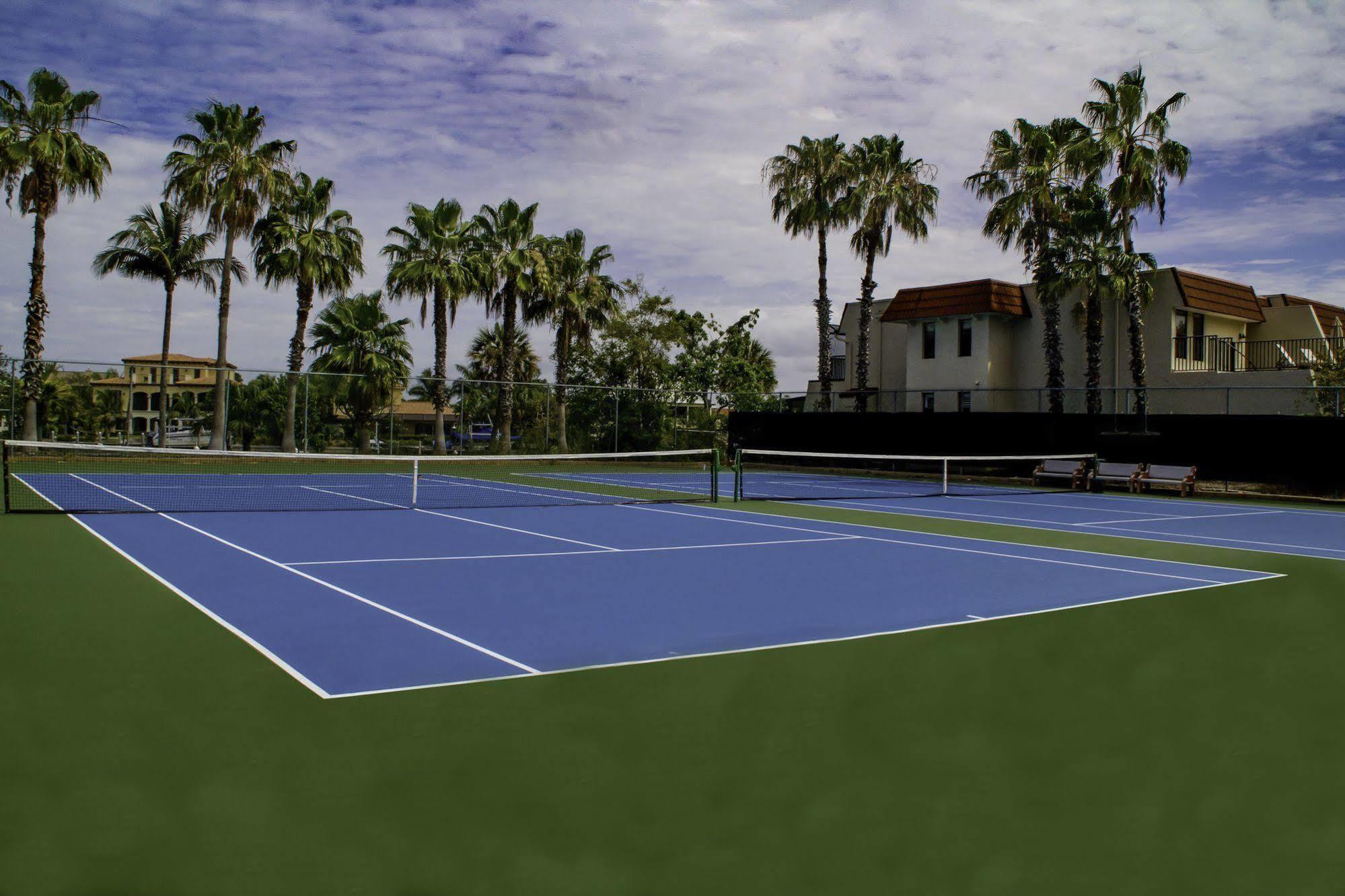 Sanibel Moorings Hotel Facilities photo